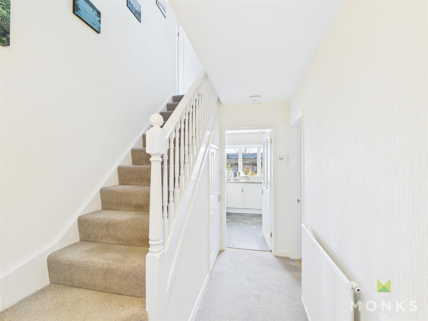 2 Breidden Close, Oswestry, SY11 1TT For Sale